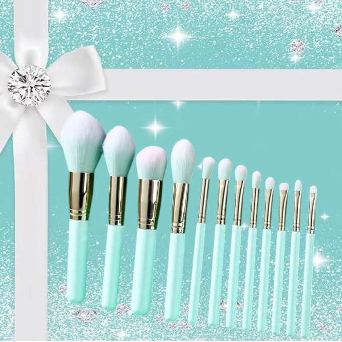 Beautiful Mint Ocean Blue Green Makeup Brush Set