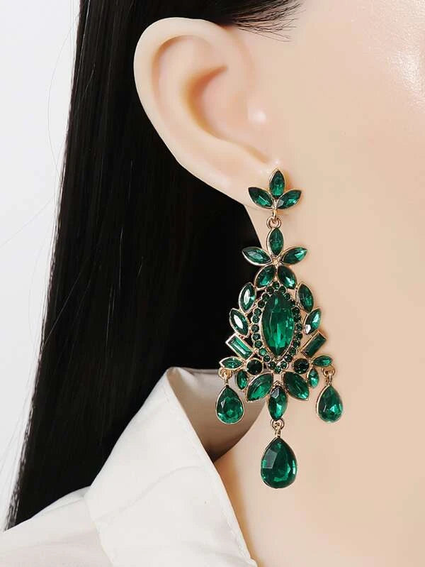 Beautiful Emerald Green Vintage Inspired Rhinestone Earrings