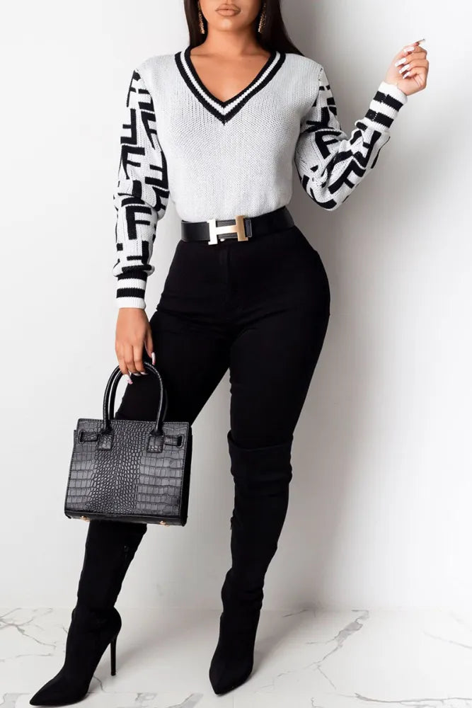 Beautiful White & Black Letter Sweater