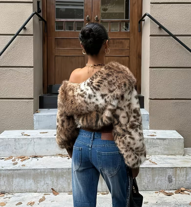 Luxe Plush Cheetah Leopard Animal Print Faux Fur Pullover Sweater Jacket