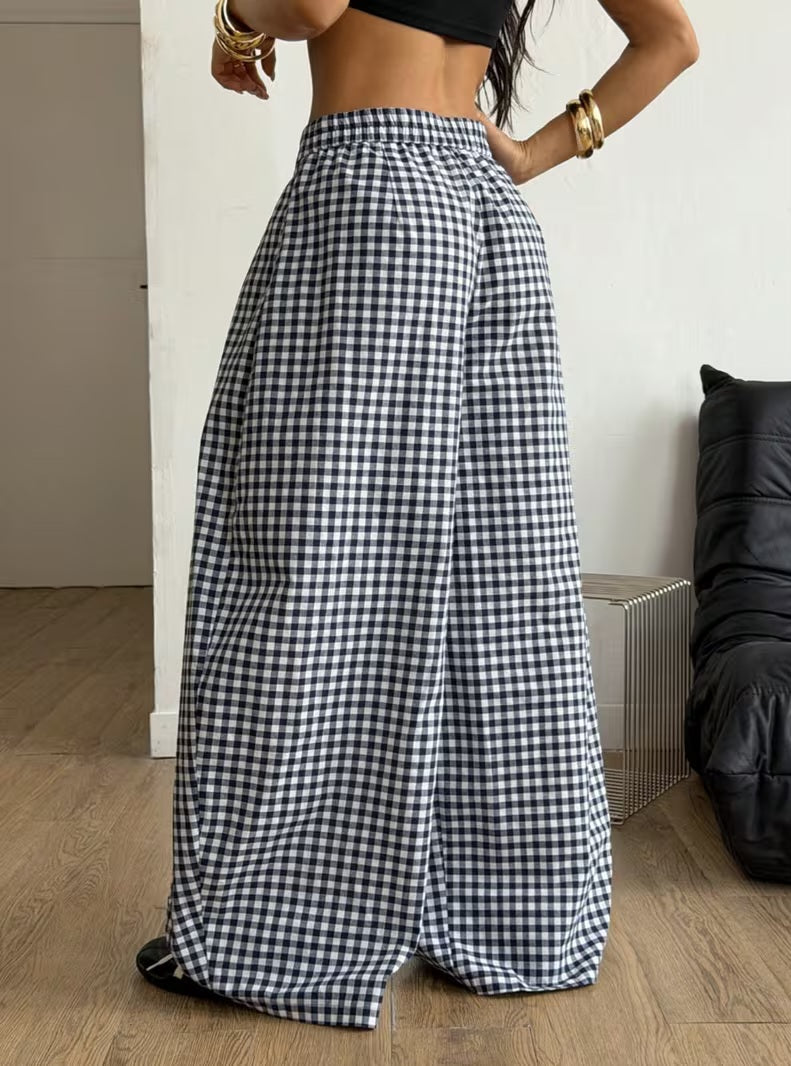 Chic Black & White Houndstooth Print Wide Leg Pants